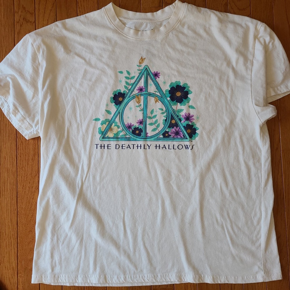 Harry Potter Womens' Floral Draped Deathly Hallows Symbol Scoop Hem Tee 2XL
